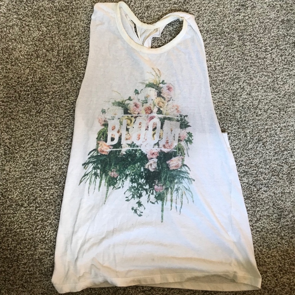 CUTE FLOWER TANK